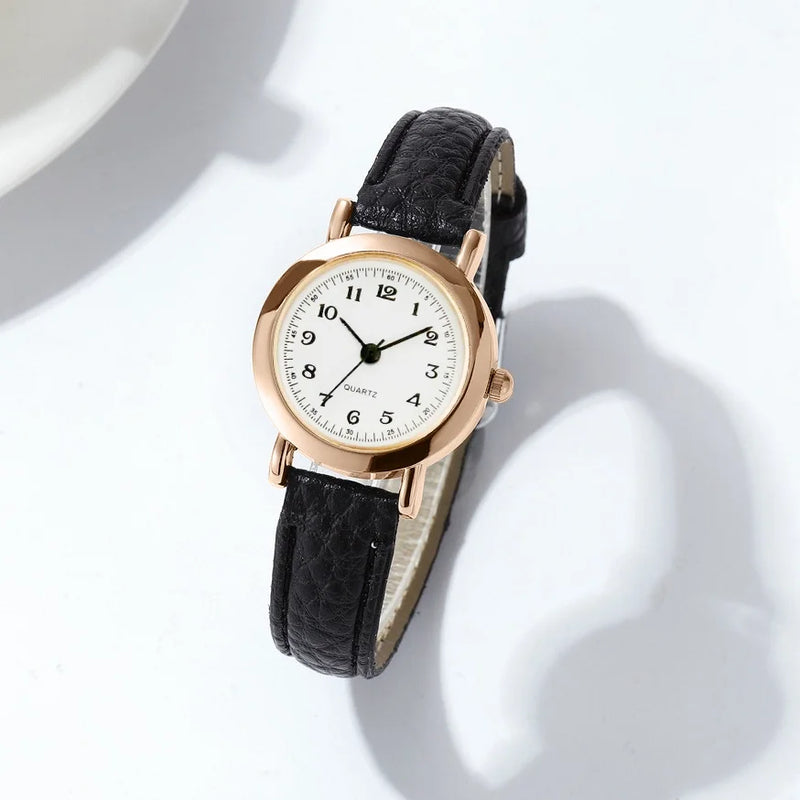 RELÓGIO FEMININO FASHION – MOSTRADOR PEQUENO COM PULSEIRA DE COURO